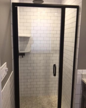 CH1627: Door & panel, clear glass, matte black (aluminum)